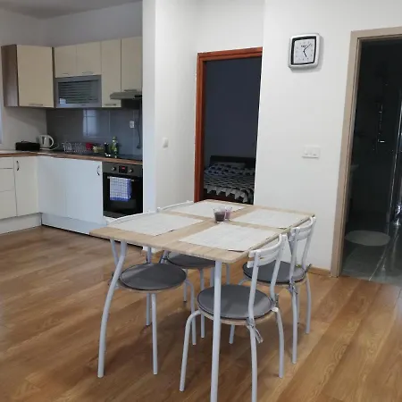 I Kamp Turanj-samuga Apartment *