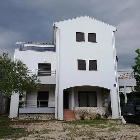 Apartment I Kamp Turanj-samuga