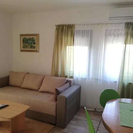 I Kamp Turanj-samuga Apartment Turanj