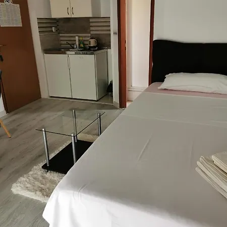 I Kamp Turanj-samuga Turanj
